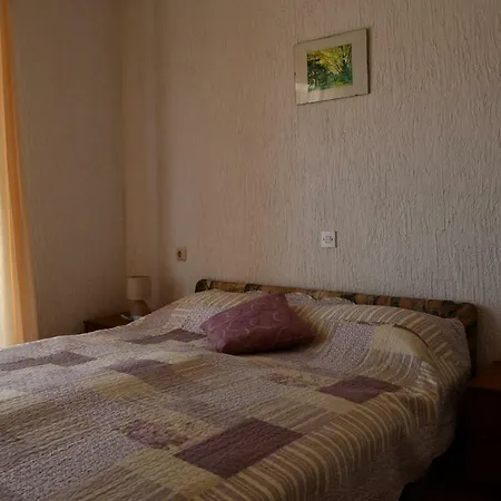 Josip Apartment Rab Town