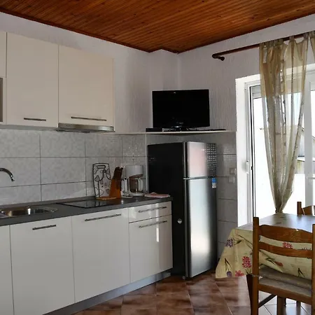 Apartment Josip *