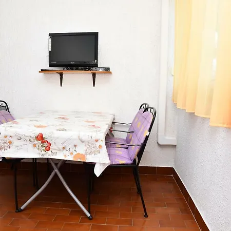 Apartment Josip