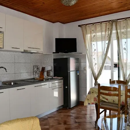 Josip Apartment Rab Town